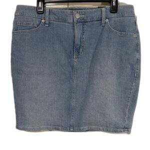 Torrid Women's denim mini skirt 5 pocket design size 12 NWT MSRP $69.90
